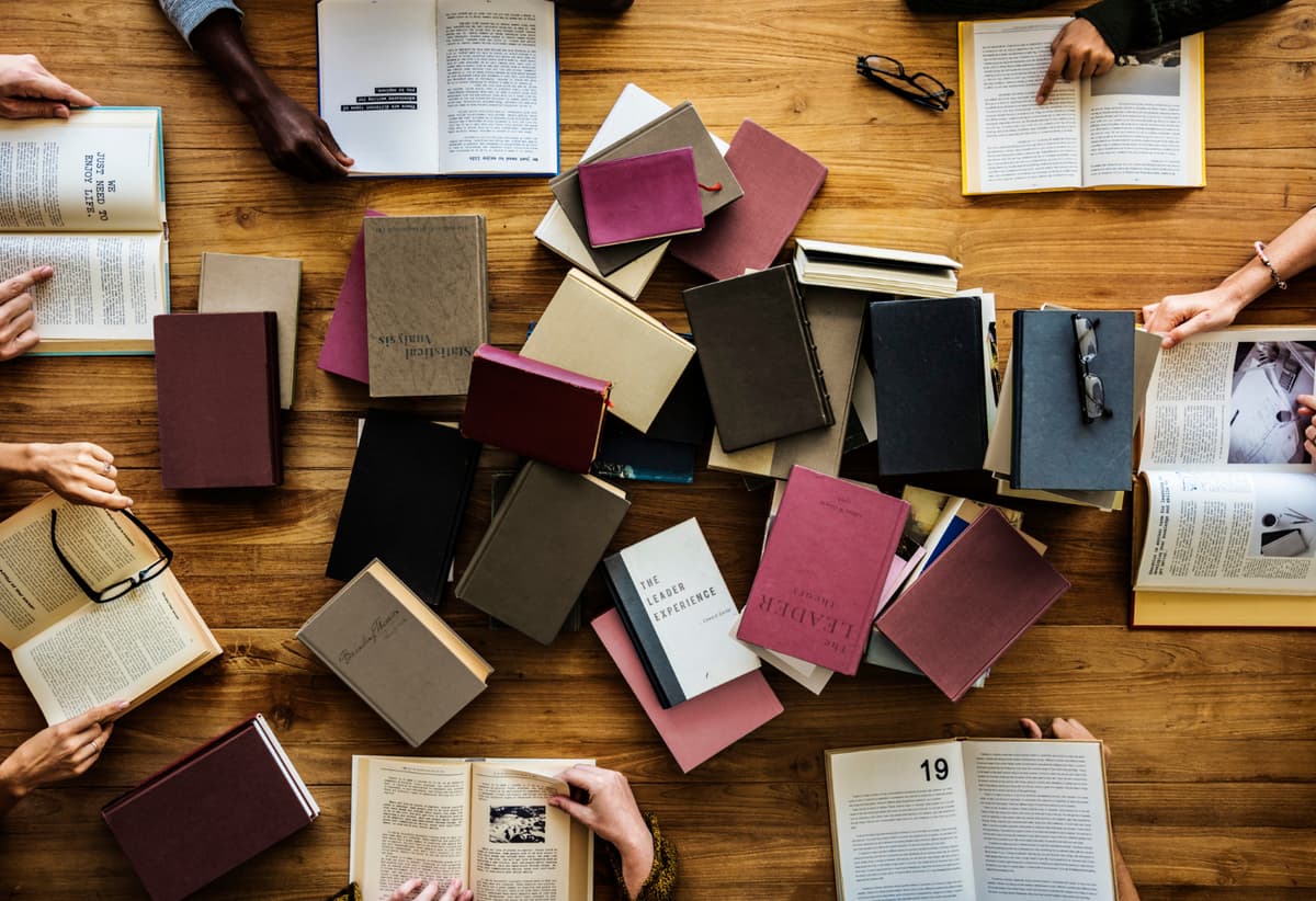 Journal Selection Service for Researchers and Academics