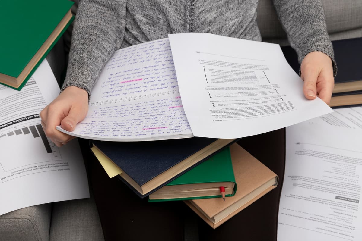 Thesis Writing Service for Researchers and Postgraduate Students